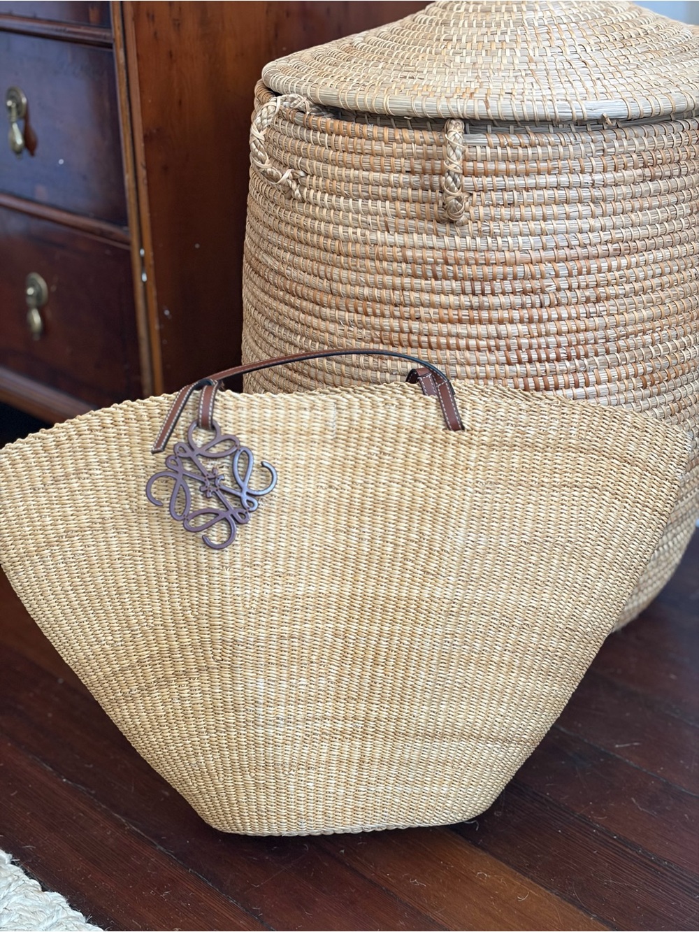 Loewe medium raffia woven shell basket bag large - Picture 4 of 7